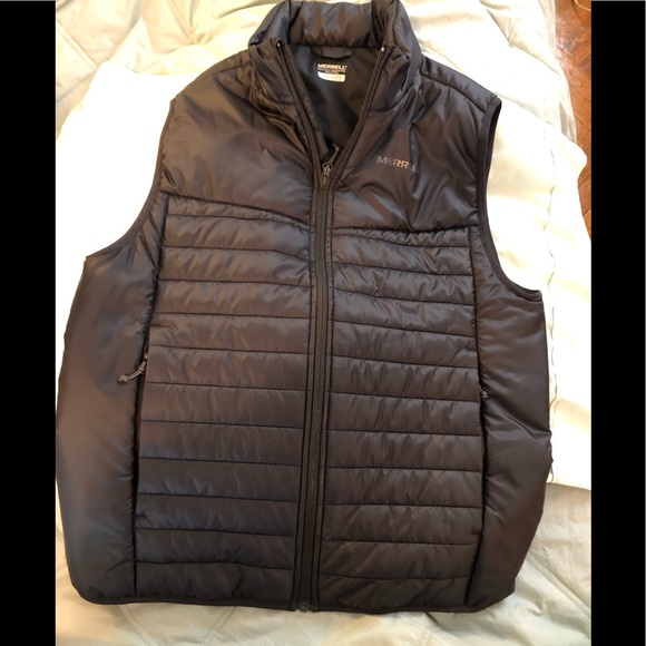 Merrell manly puffer vest. BRAND NEW FOR YOU - Picture 1 of 4